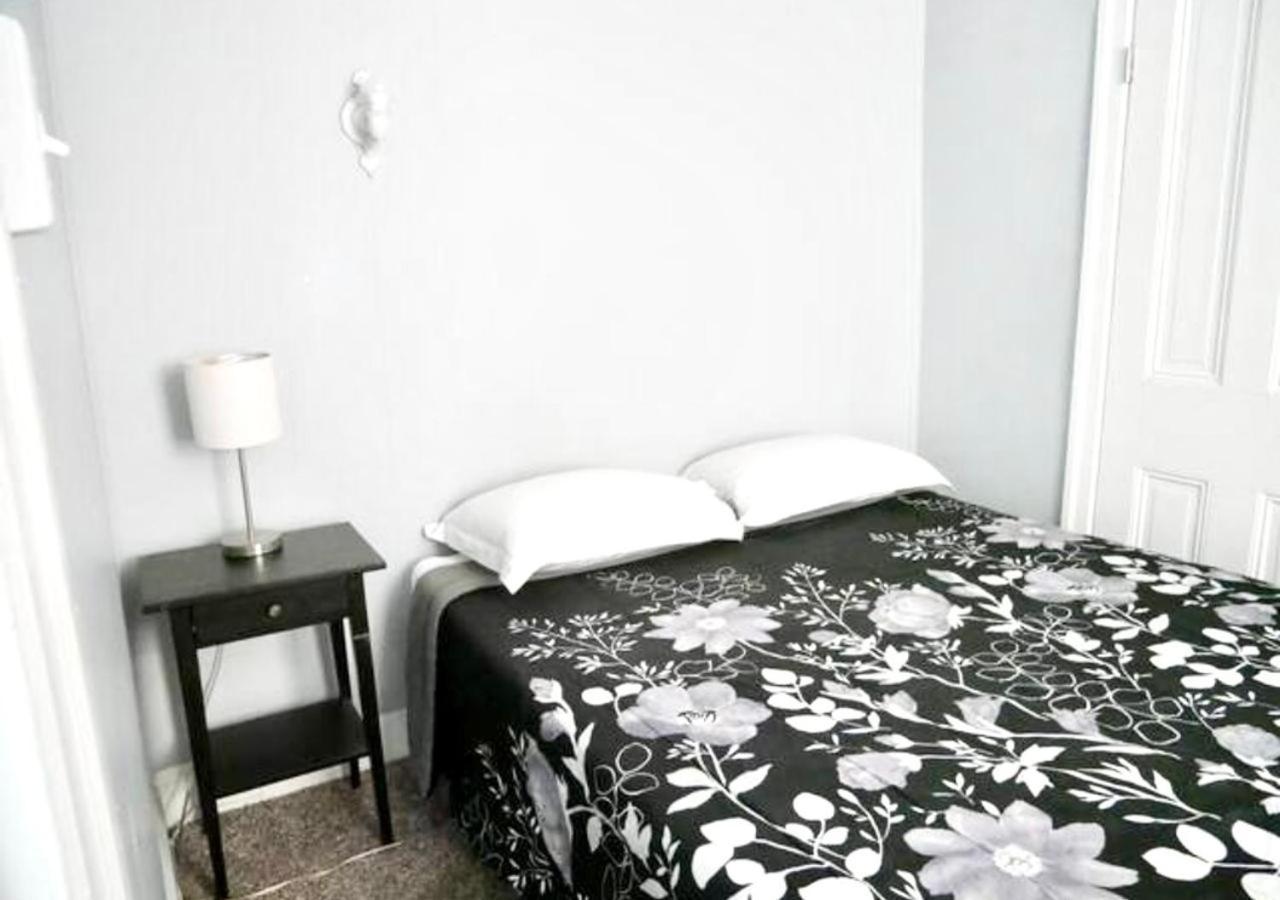 Clover 2900 - Apartment And Rooms With Private Bathroom Near Washington Ave South Philly Filadelfia Esterno foto