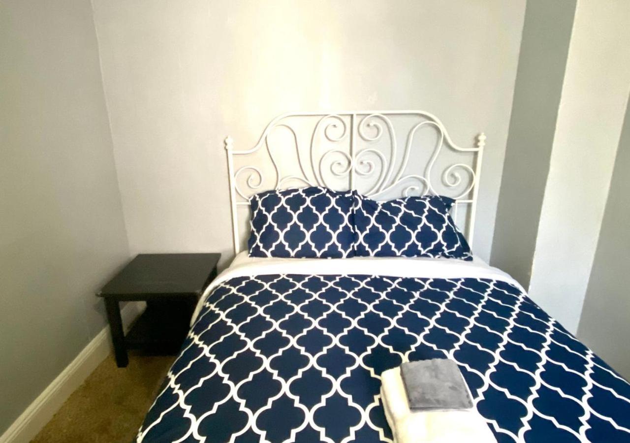 Clover 2900 - Apartment And Rooms With Private Bathroom Near Washington Ave South Philly Filadelfia Esterno foto